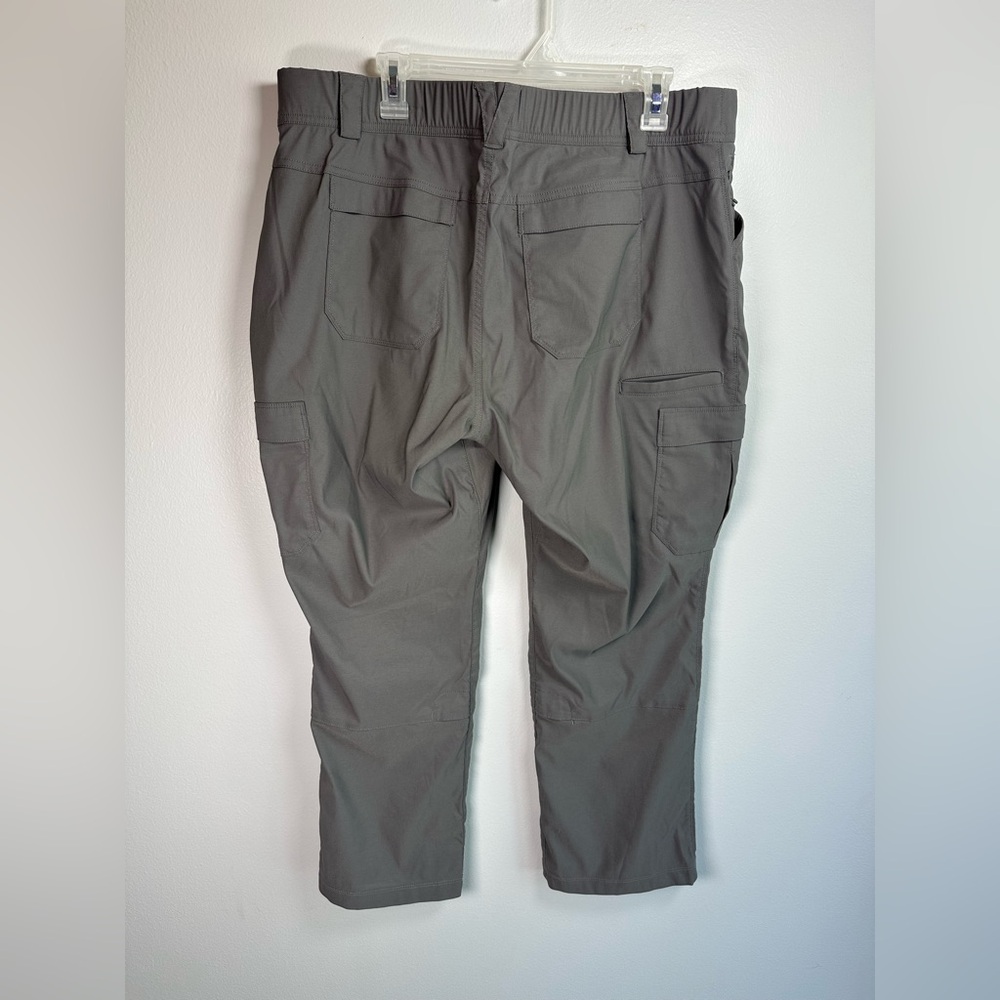 Duluth Trading Co Gray Straight Leg Nylon 8 pocket pants 18x29 - Picture 4 of 11